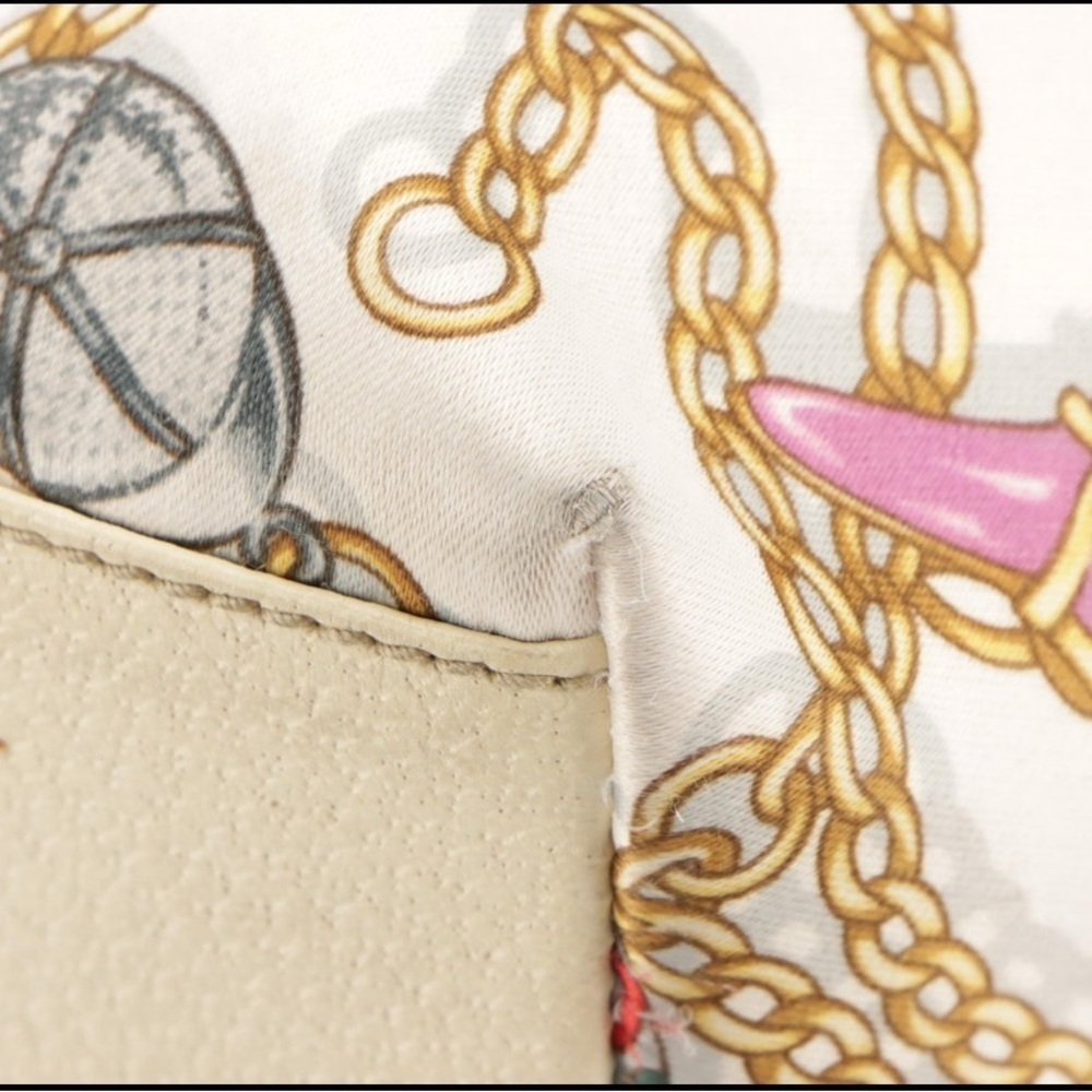 Rare GUCCI Charm Print Satin Tote with Cinghiale Leather trim - Picture 8 of 11